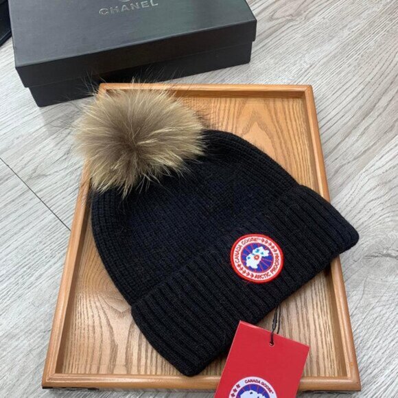 Canada Goose Black Knit Hat with Fur Pom - Picture 3 of 4